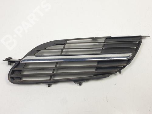 Used Grille NISSAN ALMERA TINO (V10) 2.0 (136 hp) 10094629