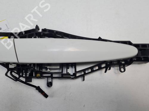 Used Front right exterior door handle Front right exterior door handle 37669129 37669129