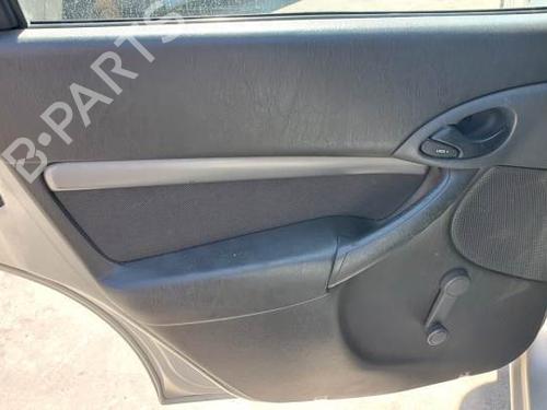 Farolim esquerdo FORD FOCUS I (DAW, DBW)  | BP13523118C34 