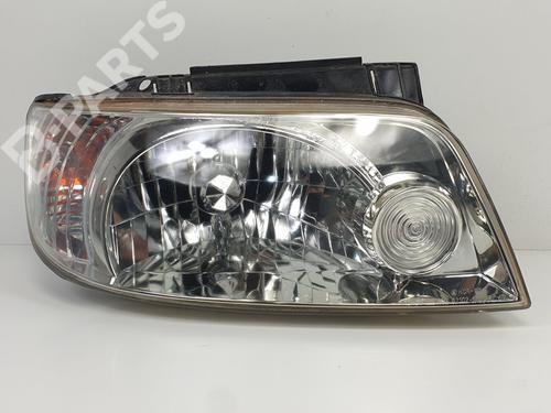 Used Right headlight Right headlight HYUNDAI MATRIX (FC) 1.5 CRDi (82 hp) 10407185 10407185