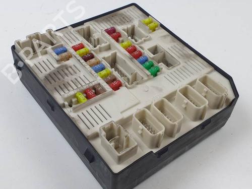 Used Fuse box RENAULT MEGANE III Grandtour (KZ0/1) 1.9 dCi (KZ0J, KZ0N, KZ1S) (131 hp) 27885513
