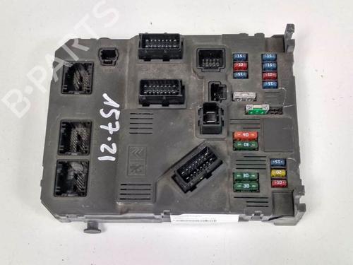 Used Fuse box Fuse box PEUGEOT 206 CC (2D) 1.6 16V (2DNFUF, 2DNFUR) (109 hp) 7351038 7351038