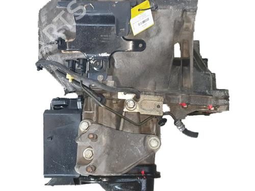 Gearbox FORD TOURNEO COURIER B460 MPV 1.5 TDCi | BP40176404M3 - Image 4