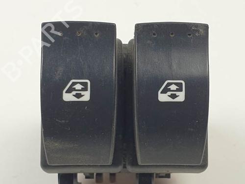 Used Left front window switch RENAULT MEGANE II Estate (KM0/1_) 1.5 dCi (KM16, KM1E) (106 hp) 28060484