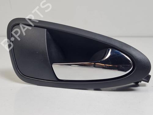 Used Front right interior door handle Front right interior door handle 37018827 37018827
