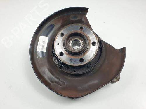 Used Right rear steering knuckle VOLVO XC70 I Cross Country (295) D5 AWD (185 hp) 11860924
