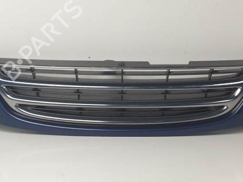 Grille TOYOTA AVENSIS (_T22_) 1.6 i (AT220_, AT220R) 5311105030