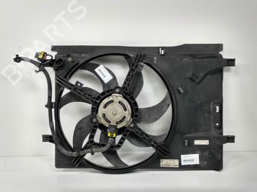Used Radiator fan Radiator fan FIAT GRANDE PUNTO (199_) [2005-2026] 8217045 8217045