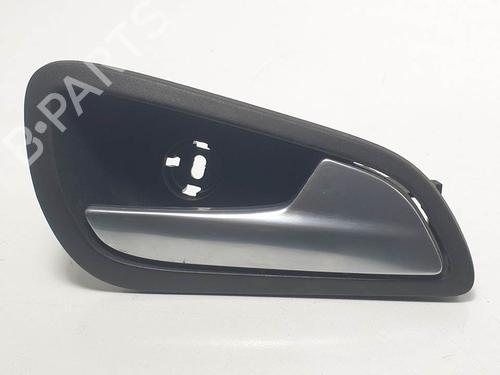 Used Front right interior door handle Front right interior door handle FORD FOCUS III Turnier 1.6 TDCi (95 hp) 15826775 15826775