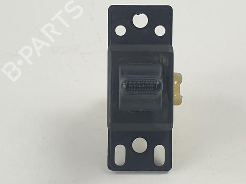 Right front window switch CHRYSLER VOYAGER IV (RG, RS) 2.8 CRD (150 hp) 18121176