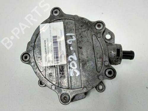 Vacuum pump MERCEDES-BENZ GLA-CLASS (X156) GLA 220 d 4-matic (156.905) | BP7351037M80 