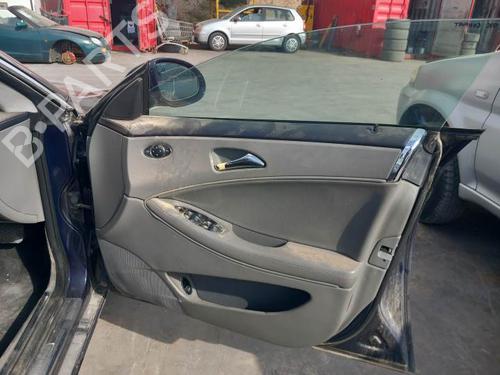 Right front fog light MERCEDES-BENZ CLS (C219) CLS 320 CDI (219.322) | BP28060791C31 
