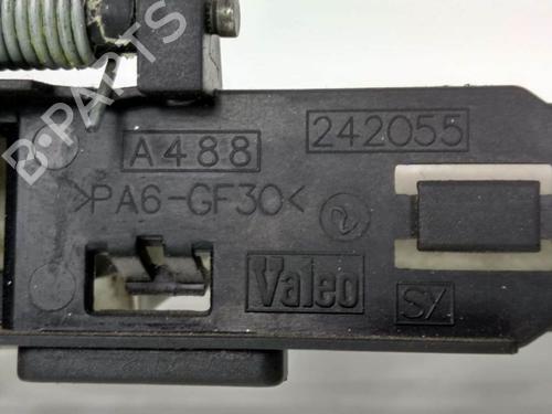  - Image 3