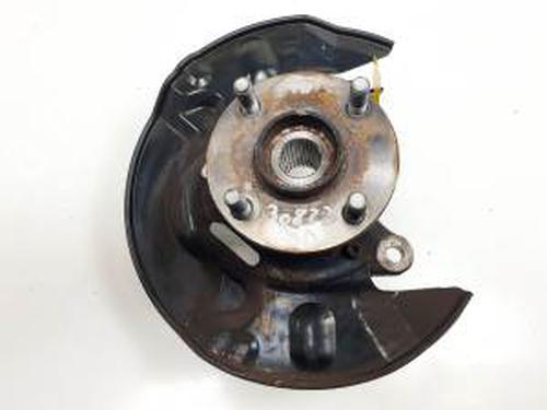 Used Right front steering knuckle TOYOTA COROLLA (_E12_) 2.0 D-4D (CDE120R, CDE120L_) (116 hp) 28059591