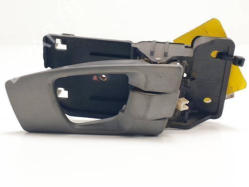 Used Front right interior door handle Front right interior door handle KIA CARENS II MPV (FJ) 2.0 CRDi (113 hp) 16338934 16338934