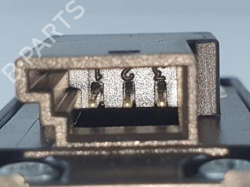 Left rear window switch MERCEDES-BENZ S-CLASS (W220) S 320 CDI (220.025, 220.125) | BP26448504I29 