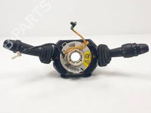 Used Headlight switch FIAT STILO (192_) 1.4 16V (192AXH1B, 192BXH1B) (95 hp) 30959333