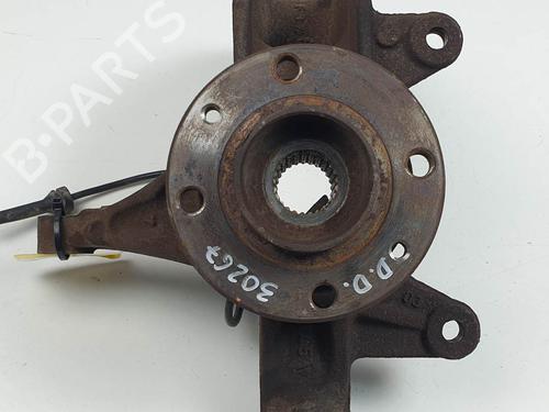 Used Right front steering knuckle Right front steering knuckle RENAULT MEGANE II Estate (KM0/1_) 1.9 dCi (KMRG, KM1G, KM0G, KM2C) (120 hp) 28083011 28083011