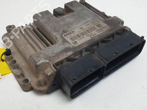 Used Engine control unit (ECU) OPEL ASTRA H Estate (A04) 1.7 CDTI (L35) (101 hp) 25117807