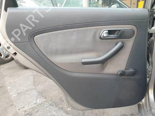 Mass air flow sensor SEAT IBIZA III (6L1) 1.9 TDI | BP31033768M95