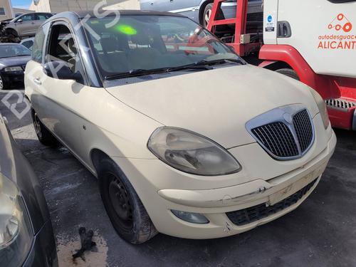Left front fog light LANCIA YPSILON (843_) 1.3 JTD (843.AXD11, 843.AXD1A) | BP37668681C30  - Image 8