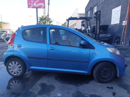 Left rear door PEUGEOT 107 (PM_, PN_) 1.0 | BP29932603C4