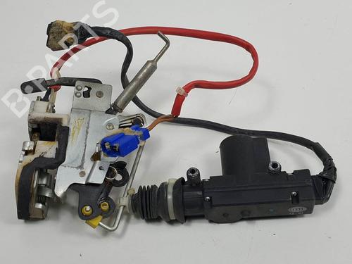 rear-right-lock-tata-safari-42_fd-22-tdic-1998-12446418 main image