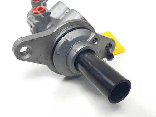 Used Brake master cylinder Brake master cylinder MAZDA 6 Estate (GJ, GL) 2.2 D (150 hp) 6944252 6944252