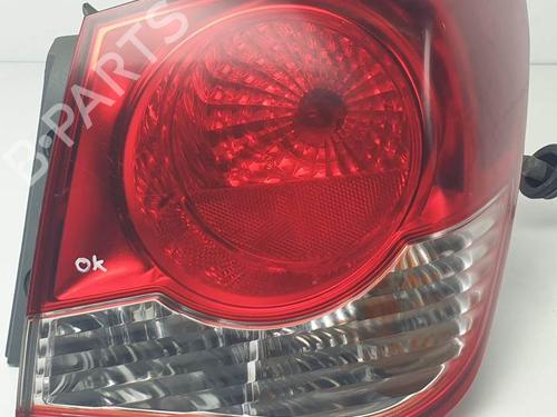Used Right taillight CHEVROLET CRUZE (J300) 1.6 (124 hp) 25116714