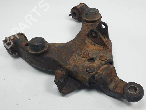 Used Right front suspension arm TOYOTA LAND CRUISER 90 (_J9_) 3.0 TD (KZJ90_, KZJ95_, KZJ90R, KZJ95R, KZJ90W, KZJ95W) (125 hp) 12364110