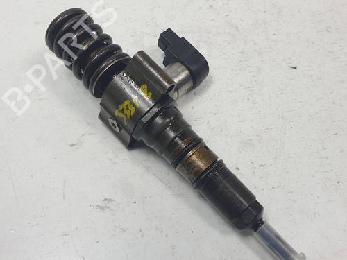 injector-vw-passat-b6-3c2-2005-2006-2007-2008-2009-2010-2011-34518166 main image