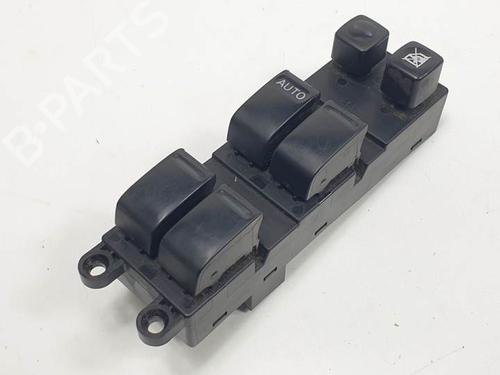 Used Left front window switch NISSAN PRIMERA Hatchback (P12) [2002-2025]  12376811