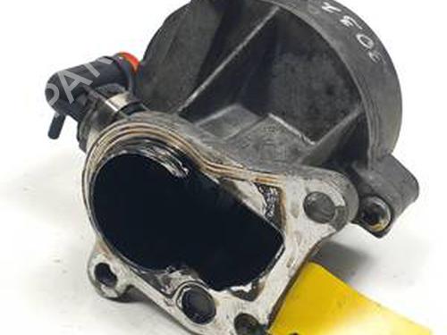 Used Vacuum pump RENAULT SCÉNIC II (JM0/1_) 1.9 dCi (JM14) (131 hp) 30278740
