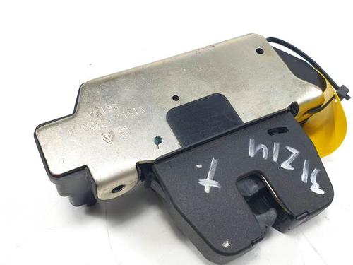 Used Tailgate lock PEUGEOT 5008 (0U_, 0E_) 1.6 HDi (112 hp) 29149611