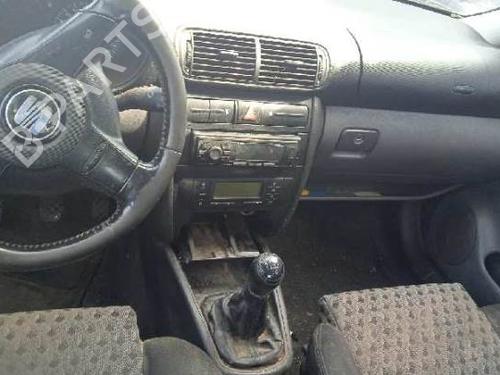 Windscreen washer tank SEAT LEON (1M1) 1.6 | BP8365795C113 