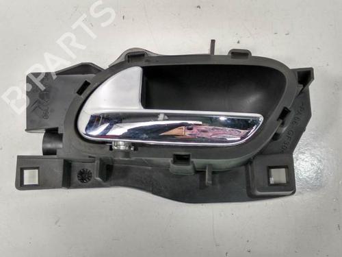 Used Front right interior door handle PEUGEOT 407 (6D_) 2.2 HDi 170 (6D4HTH) (170 hp) 8521748