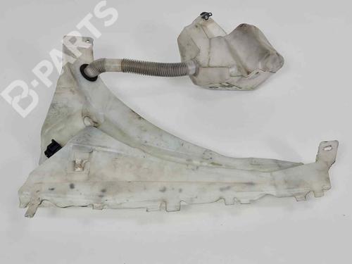 windscreen-washer-tank-volvo-v50-545-20-d-4n5113k163ae-4n5113k163be-2003-2004-2005-2006-2007-2008-2009-2010-2011-2012-7406818 main image