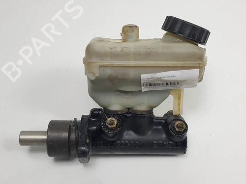 Used Brake master cylinder Brake master cylinder MERCEDES-BENZ VITO Van (W638) 108 D 2.3 (638.064, 638.068) (79 hp) 11867229 11867229