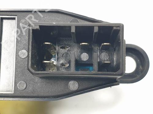 Right front window switch HYUNDAI H-1 / STAREX Bus (A1) 2.5 TD 4WD | BP11734679I26 
