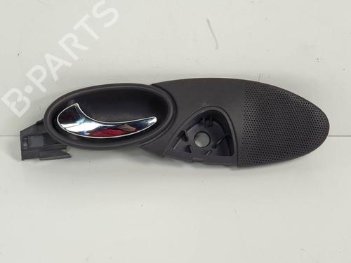 Used Rear left interior door handle Rear left interior door handle MERCEDES-BENZ A-CLASS (W168) A 160 (168.033, 168.133) (102 hp) 6858346 6858346