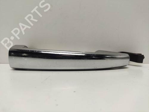 Used Front right exterior door handle Front right exterior door handle 8898100 8898100