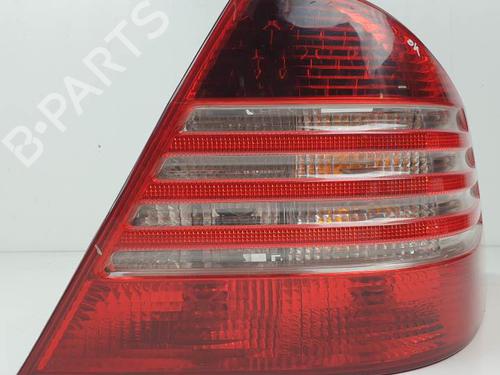 Used Right taillight MERCEDES-BENZ S-CLASS (W220) S 320 CDI (220.025, 220.125) (204 hp) 26282097