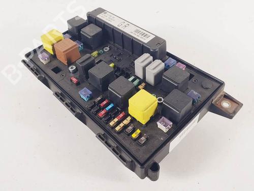 Used Fuse box Fuse box OPEL ZAFIRA / ZAFIRA FAMILY B (A05) 1.9 CDTI (M75) (120 hp) 17339315 17339315