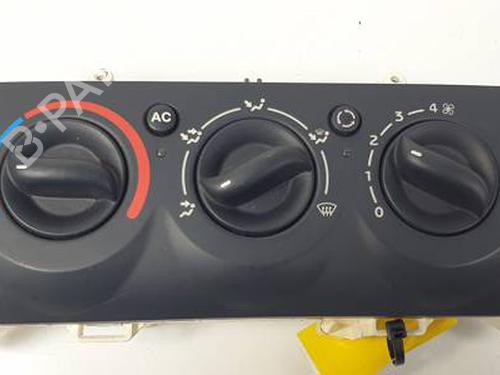 AC Styreenhet / Manøvreringsenhet RENAULT CLIO II (BB_, CB_) 1.6 16V (BB01, BB0H, BB0T, BB14, BB1D, BB1R, BB2KL, BB3G... (107 hp) 30800955