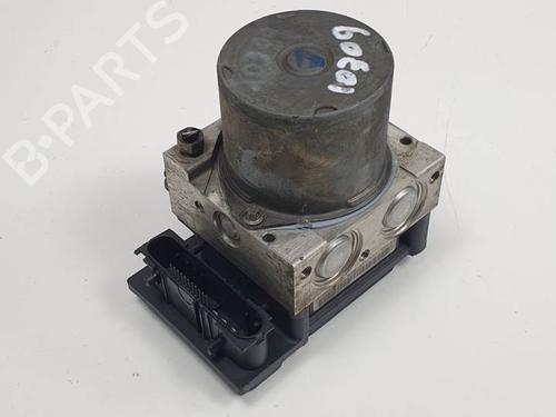 Used ABS pump RENAULT SCÉNIC II (JM0/1_) 1.9 dCi (JM0G, JM12, JM1G, JM2C) (120 hp) 11330813
