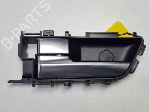 Venstre fortil invendig håndtag Venstre fortil invendig håndtag LAND ROVER RANGE ROVER SPORT I (L320) 5.0 4x4 (510 hp) 34516926 34516926