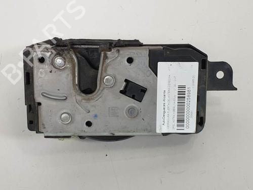 Used Front right lock OPEL ASTRA H (A04) 1.6 (L48) (105 hp) 6861898
