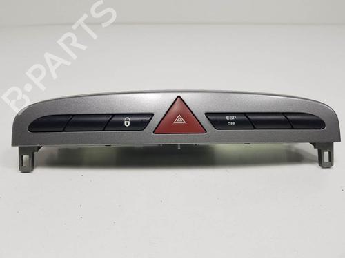 Used Warning switch Warning switch PEUGEOT 308 SW I (4E_, 4H_) 1.6 HDi (109 hp) 8416976 8416976