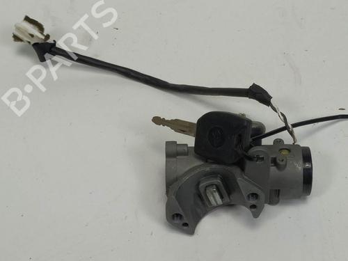 Used Ignition barrel HYUNDAI SANTAMO 2.0 (105 hp) 6853545