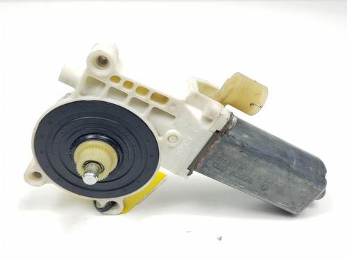 Moteur de lève-vitre avant gauche RENAULT CLIO II (BB_, CB_) 1.5 dCi (B/CB07) (65 hp) 24167304